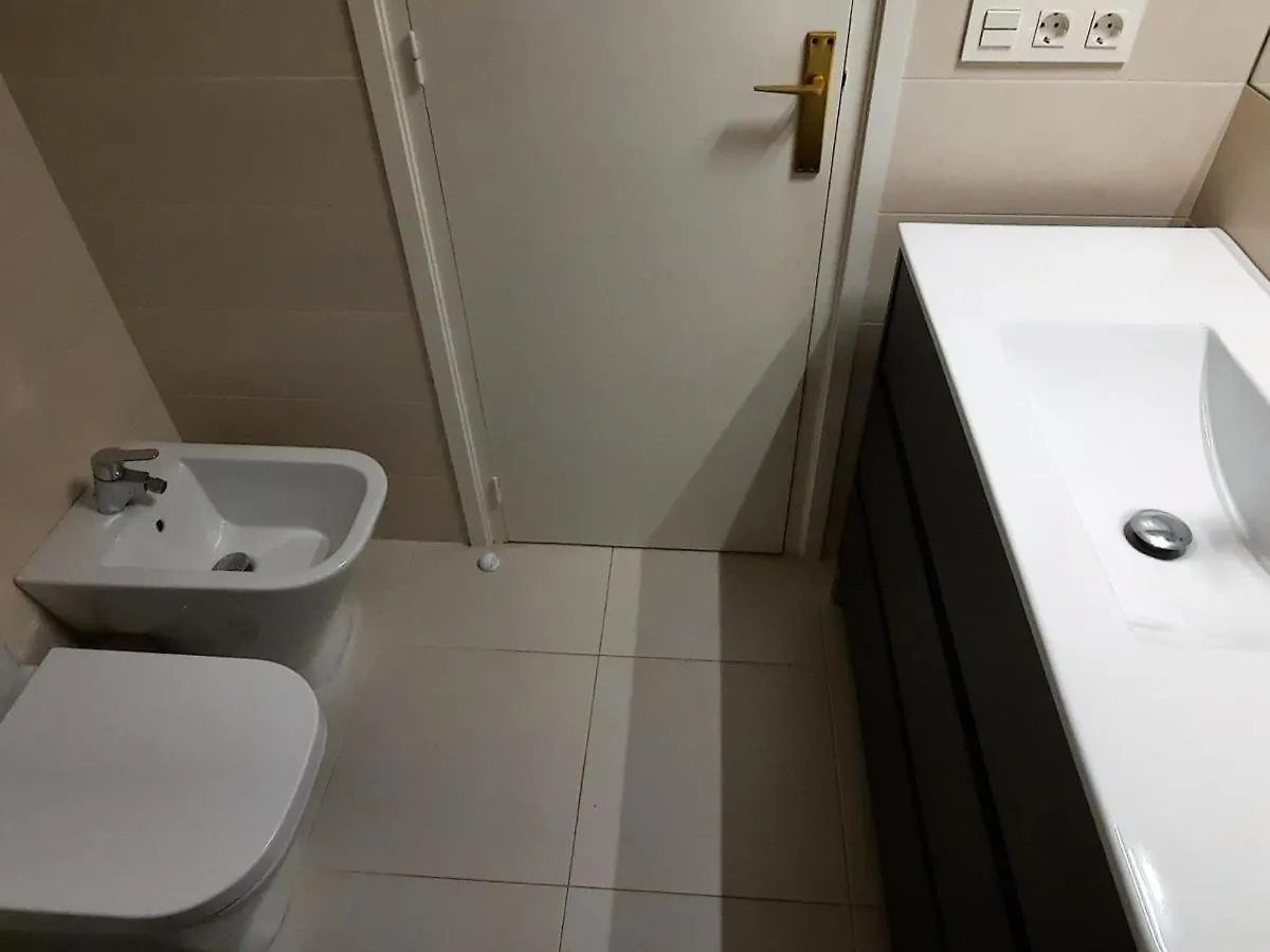 Apartamento Espacioso En Llanca Cerca De La Playa Con Terraza Y Acepta Mascotas - Es-170-39 Apartment