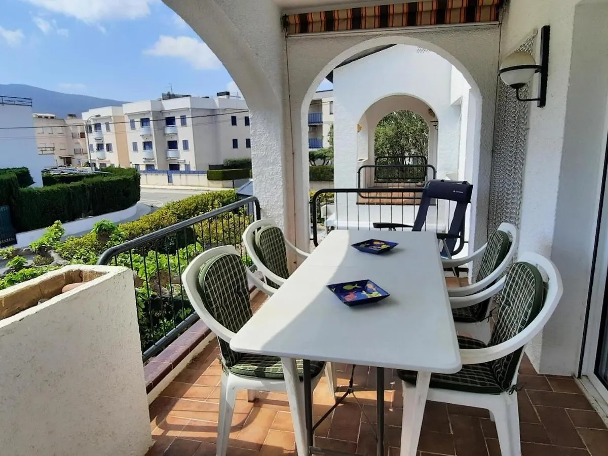 Apartment Apartamento Espacioso En Llanca Cerca De La Playa Con Terraza Y Acepta Mascotas - Es-170-39 Spain
