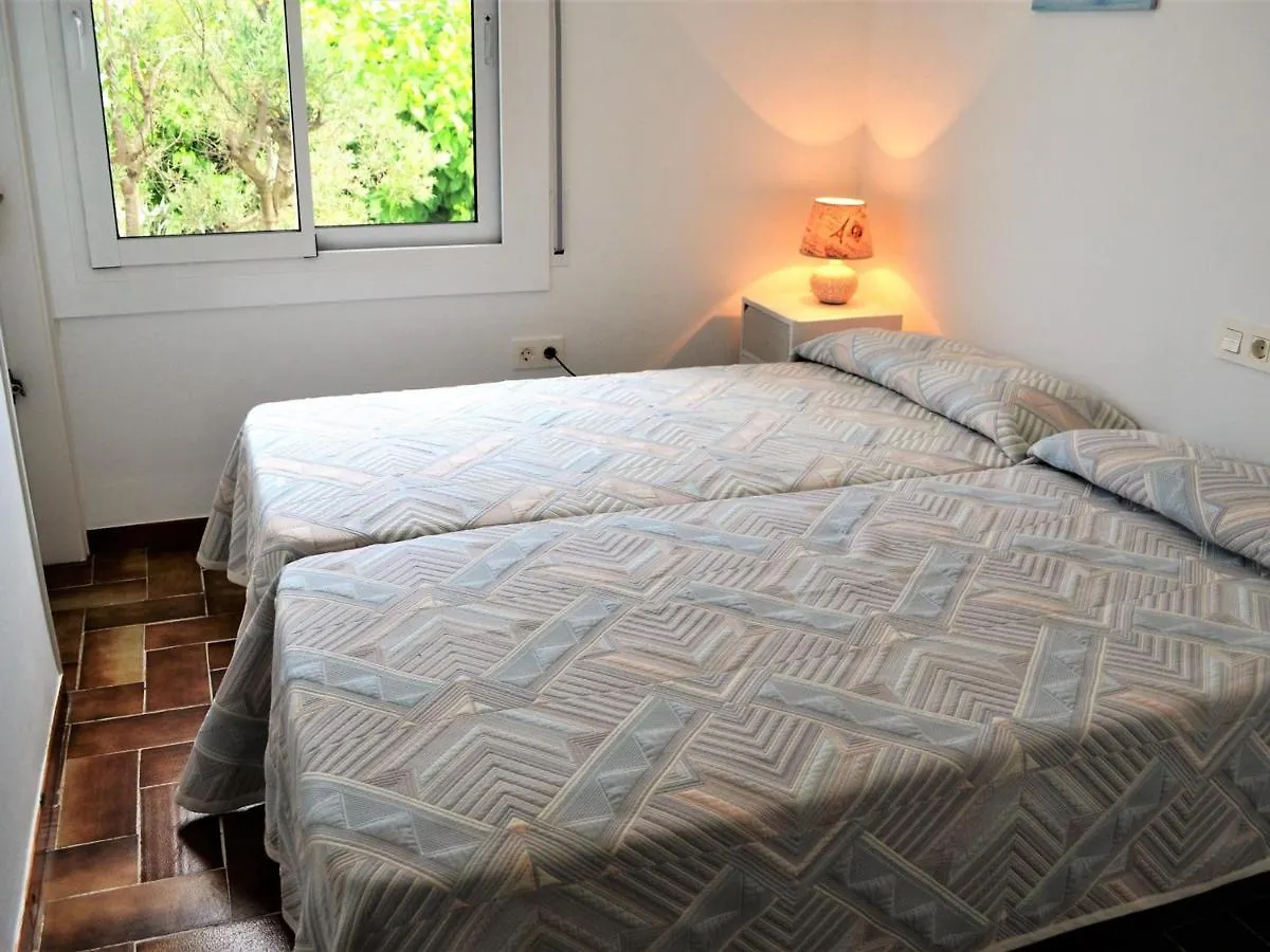 Apartment Apartamento Espacioso En Llanca Cerca De La Playa Con Terraza Y Acepta Mascotas - Es-170-39